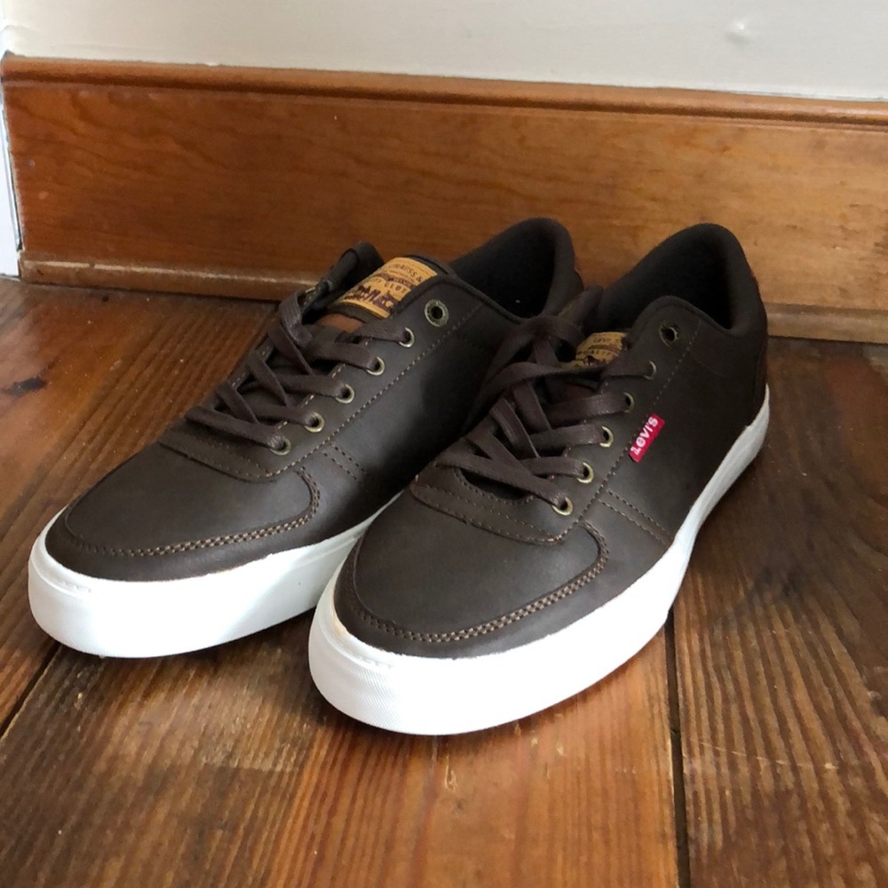 brand new leather levis shoes